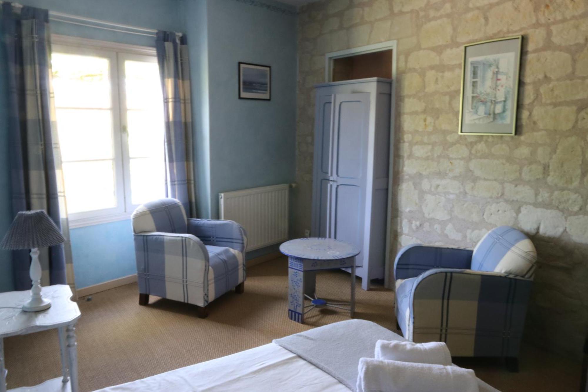 Chambres D'Hotes Du Noisillet Cinais Dış mekan fotoğraf