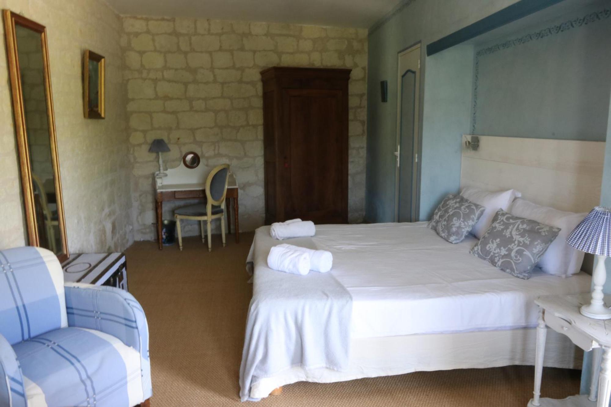 Chambres D'Hotes Du Noisillet Cinais Dış mekan fotoğraf
