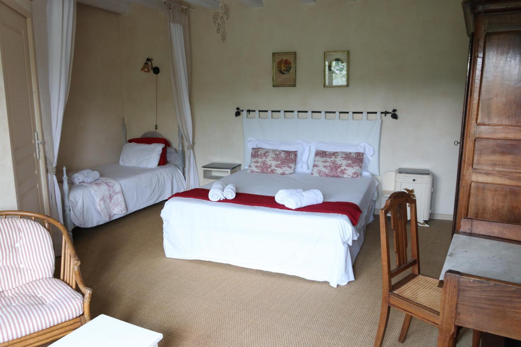 Chambres D'Hotes Du Noisillet Cinais Dış mekan fotoğraf